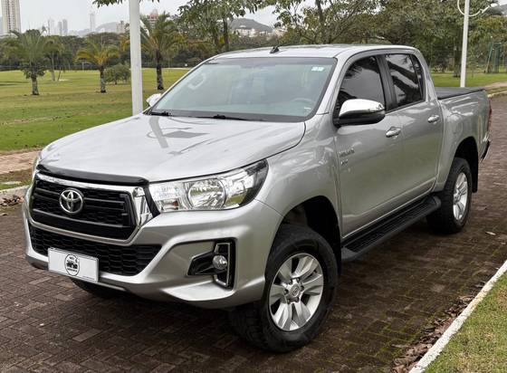 TOYOTA HILUX 2.7 SR 4X2 CD 16V FLEX 4P AUTOMÁTICO